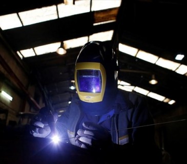 ΙΟΒΕ: Η αβεβαιότητα επιδείνωσε το οικονομικό κλίμα